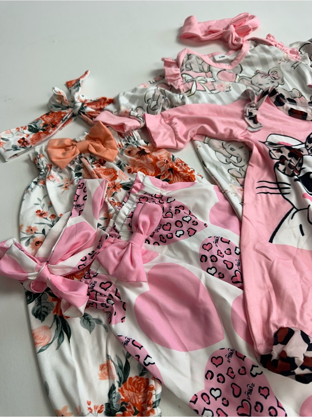 Baby girl, bundle clothes, (New)‎ 5 outfits . Newborn to 6 months. - Picture 9 of 16